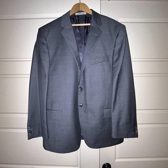 Joseph Abboud Men's Grey Suit - Picture 1 of 9